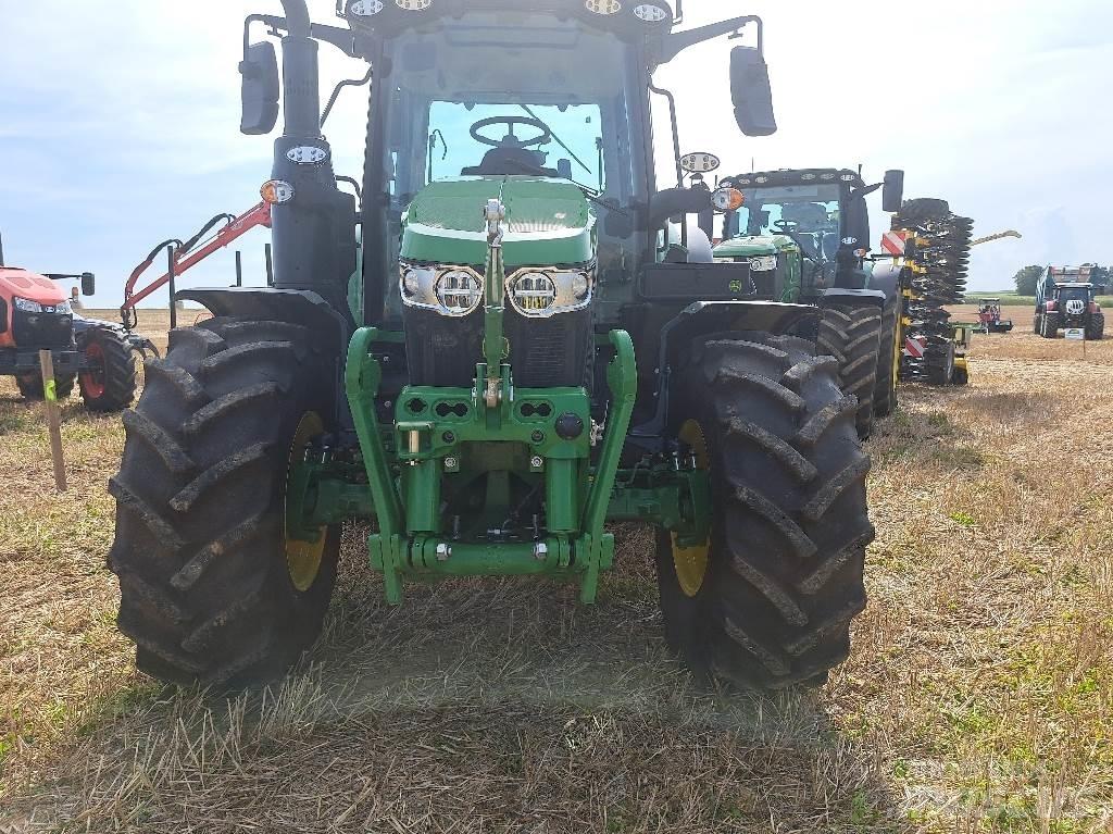 John Deere 6110M Трактори