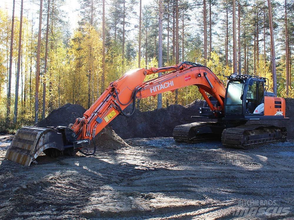 Hitachi ZX 250 LC-6 Верижен екскаватор
