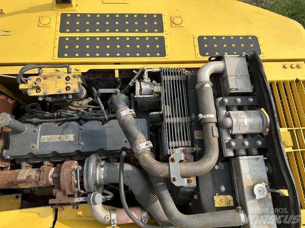 Komatsu PC240-8 Верижен екскаватор