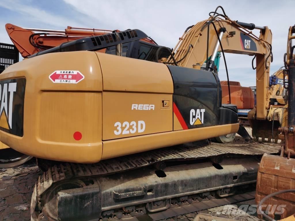 CAT 323D Верижен екскаватор