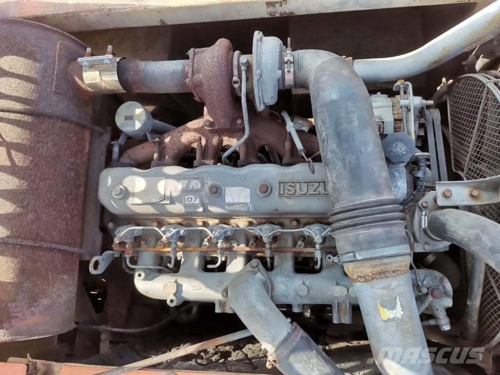 Hitachi ZX 210 W Колесни екскаватори