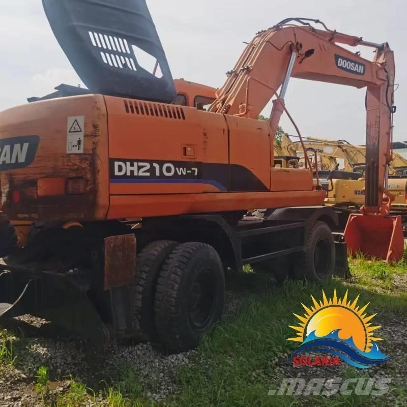 Doosan DH 210 W-7 Колесни екскаватори