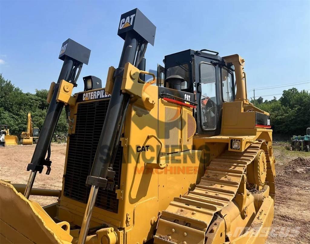 CAT D 8 R Верижни булдозери
