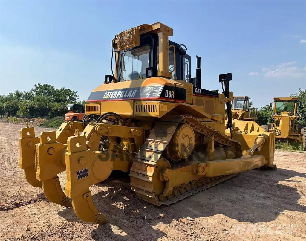 CAT D 8 R Верижни булдозери
