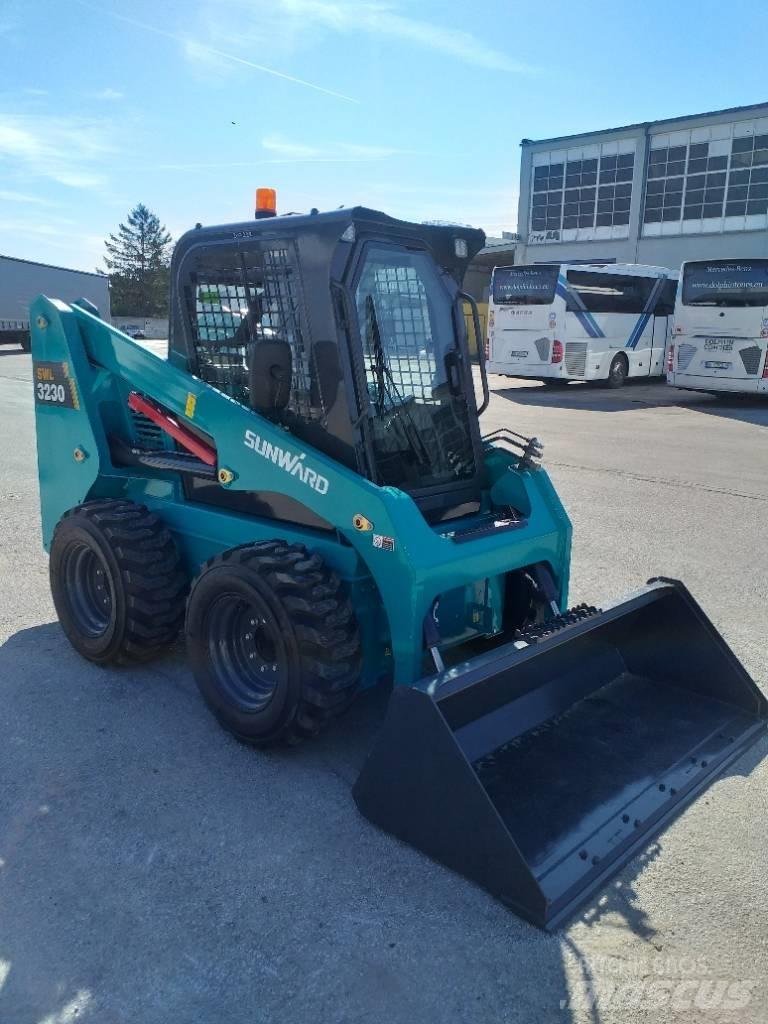 Sunward SWL3230 Мини товарачи
