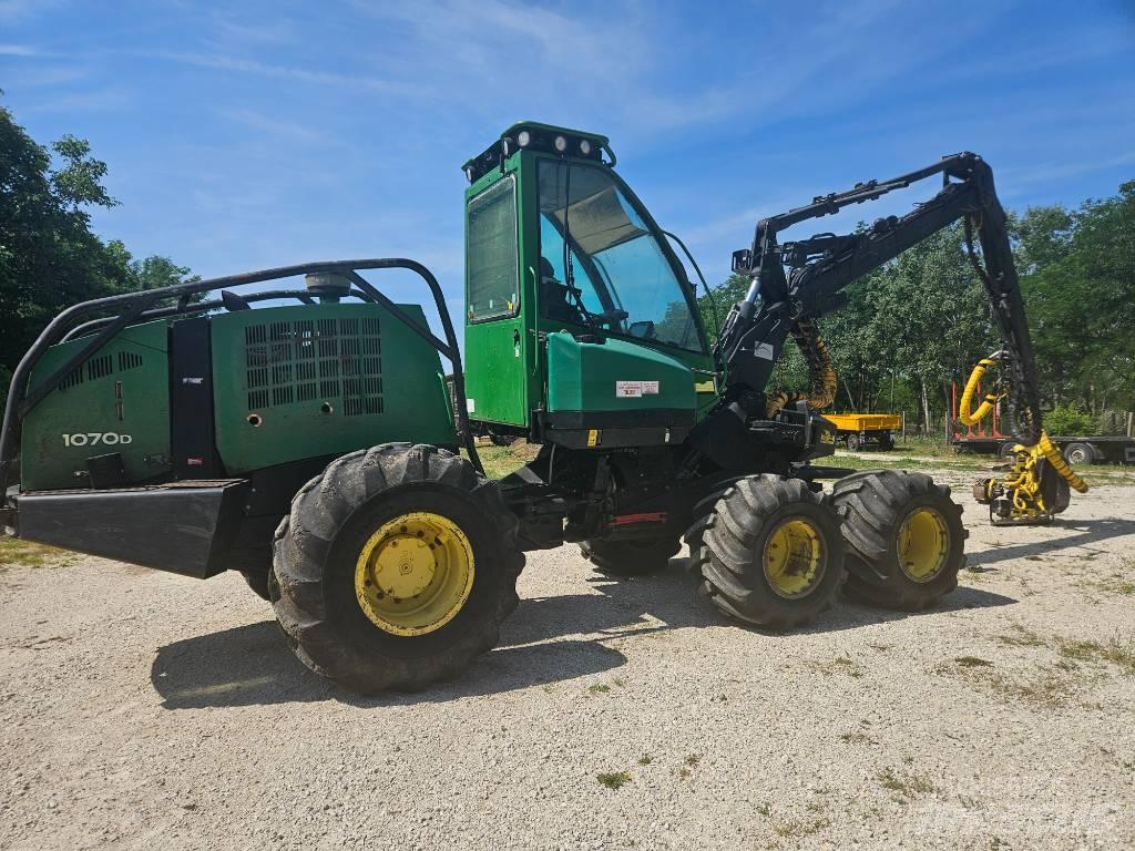 John Deere 1070 D Харвестери