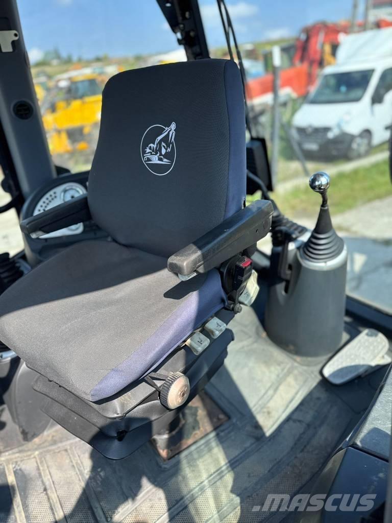 JCB 3 CX Товарач със заден ексватор