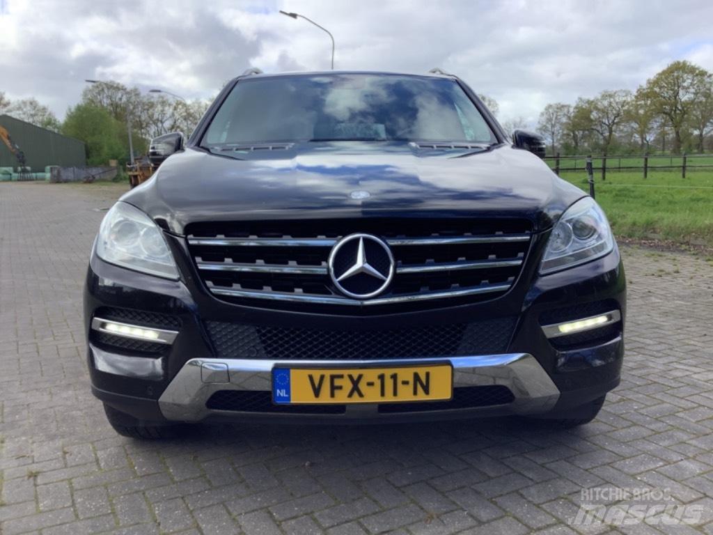 Mercedes-Benz ML 350 Високопроходими автомобили
