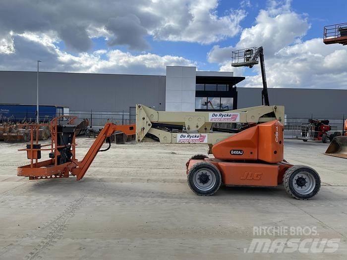 JLG E450AJ Съчленени стрелови подемници