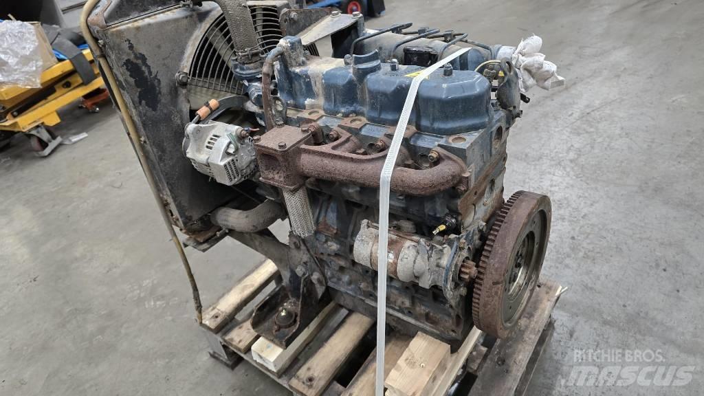 Kubota V 2203 E Двигатели