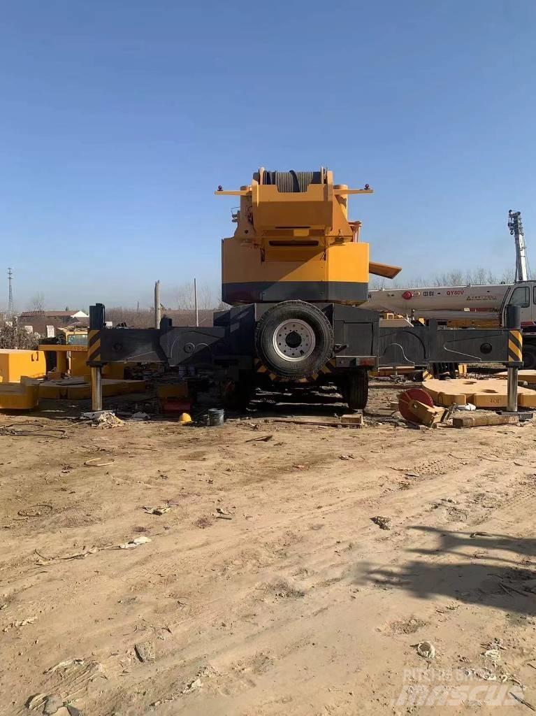 XCMG QY220 Всъдеходни кранове