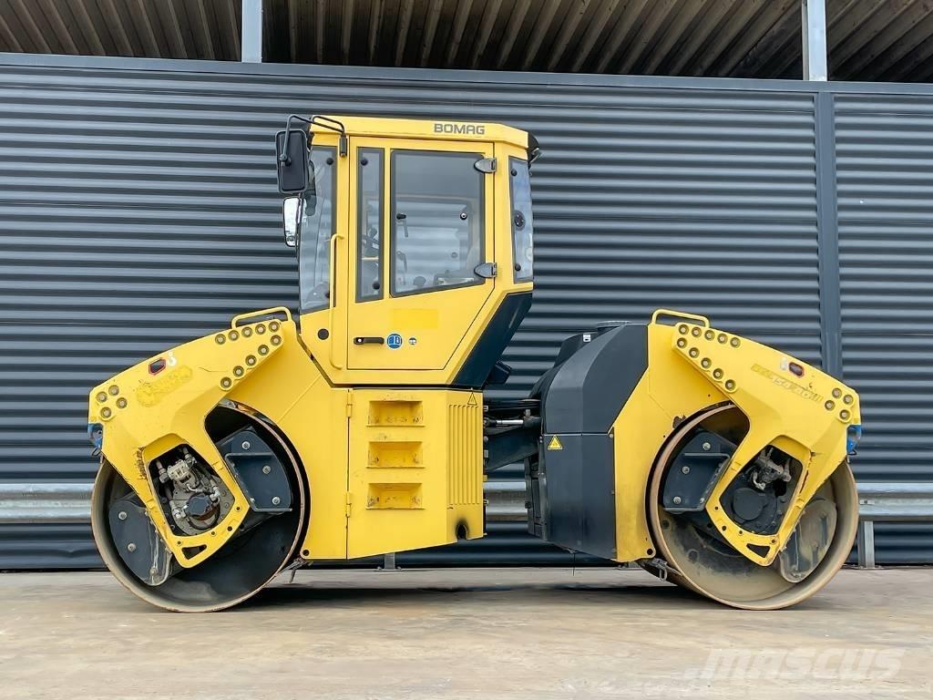 Bomag BW 154 AD-4 Двойни барабанни ролки
