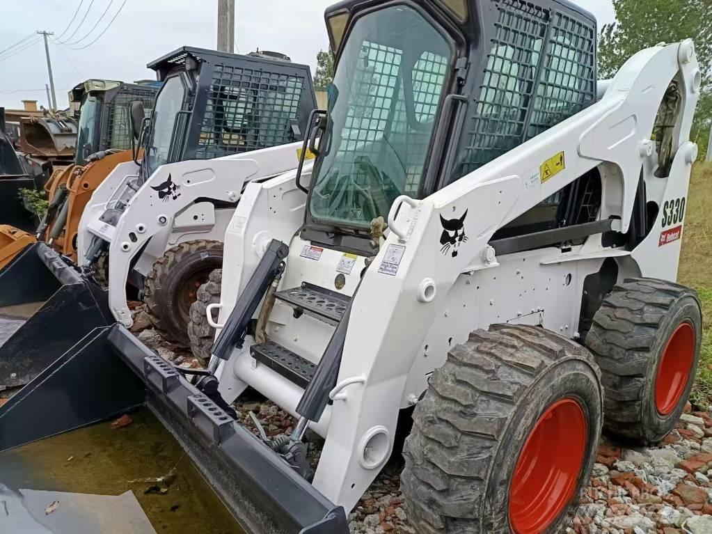 Bobcat S 330 Мини товарачи
