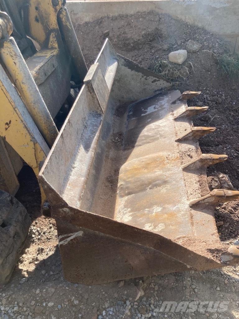 Komatsu CK 30-1 Мини товарачи