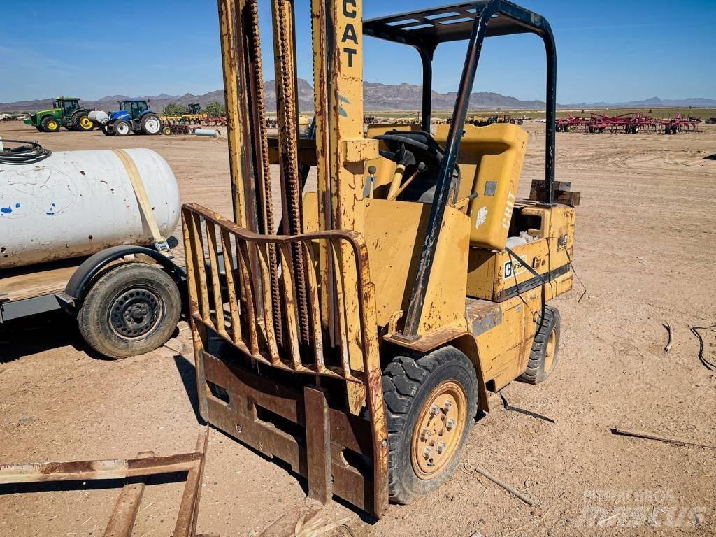 CAT V 50 C Вилични кари-повдигачи - други