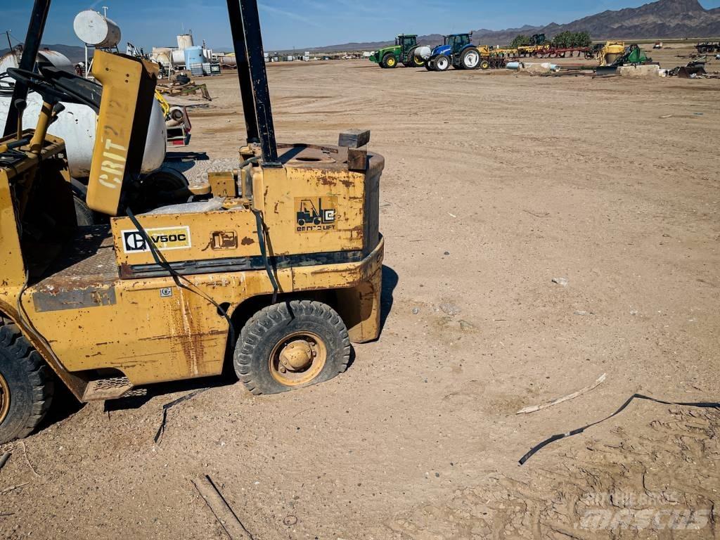 CAT V 50 C Вилични кари-повдигачи - други