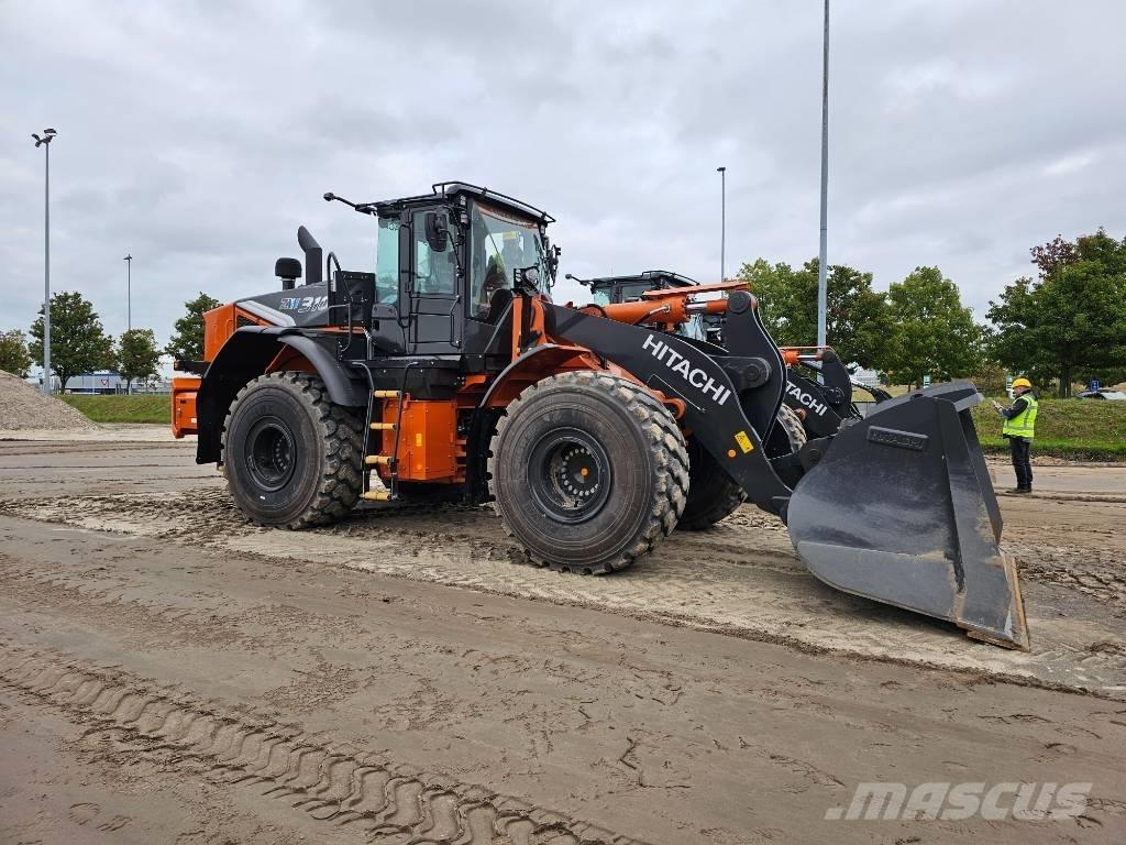 Hitachi ZW310 Колесни товарачи