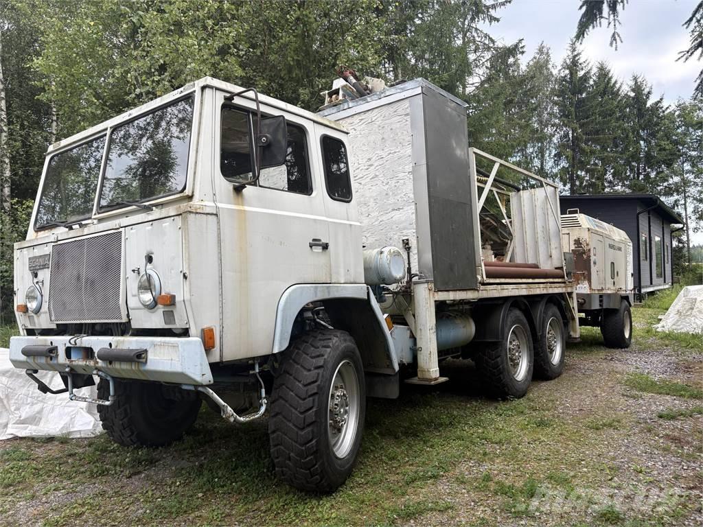 Scania SBAT 111SA Камиони с подвижни сондажни кули