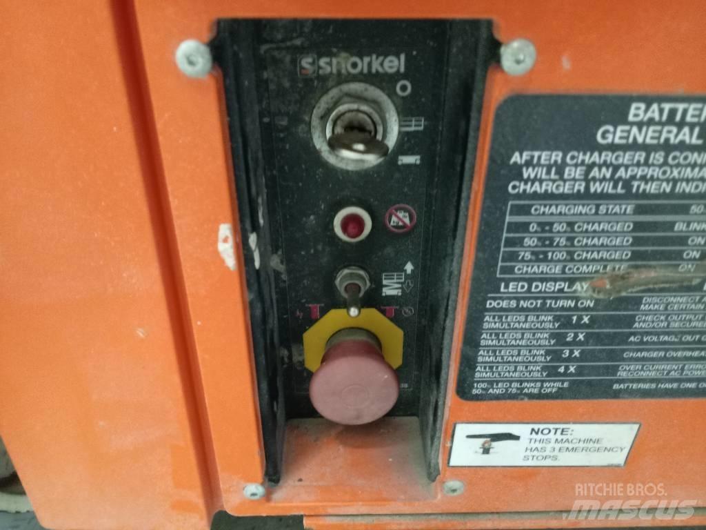Snorkel S 3226E Ножични работни платформи