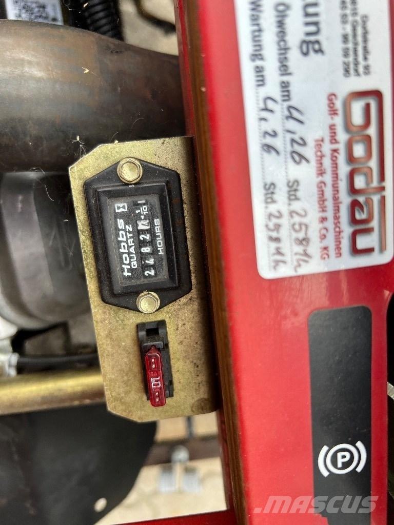 Toro SandPro5020 Гребла за бункер