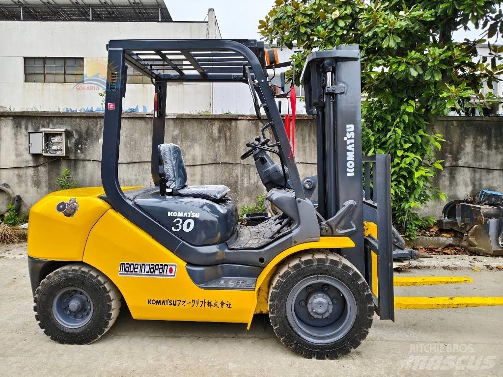 Komatsu FD 30 T-16 Дизелови камиони