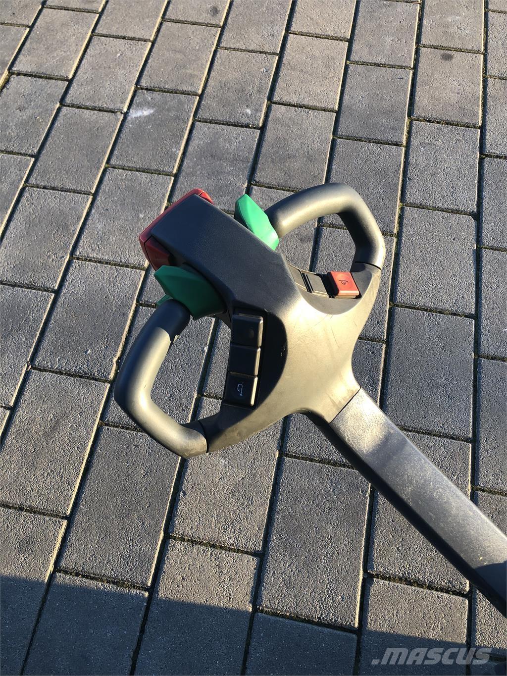 Jungheinrich WP16 Самоходни товарачи