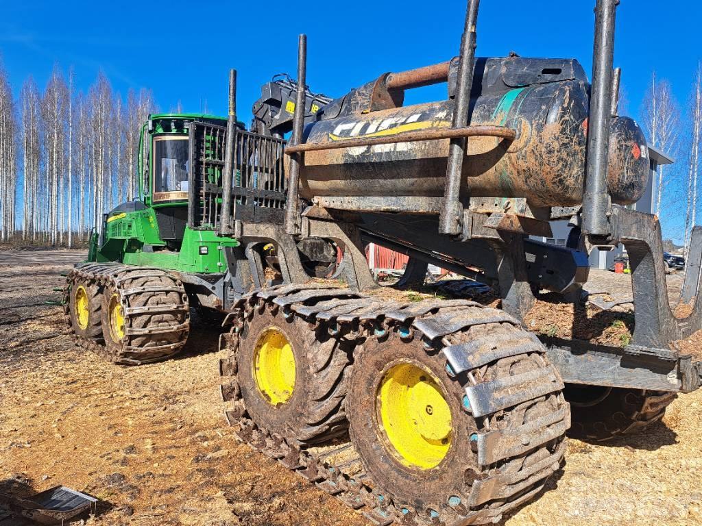 John Deere 1210G Форуардери