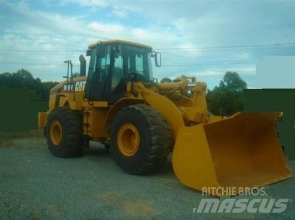 CAT 966H Колесни товарачи