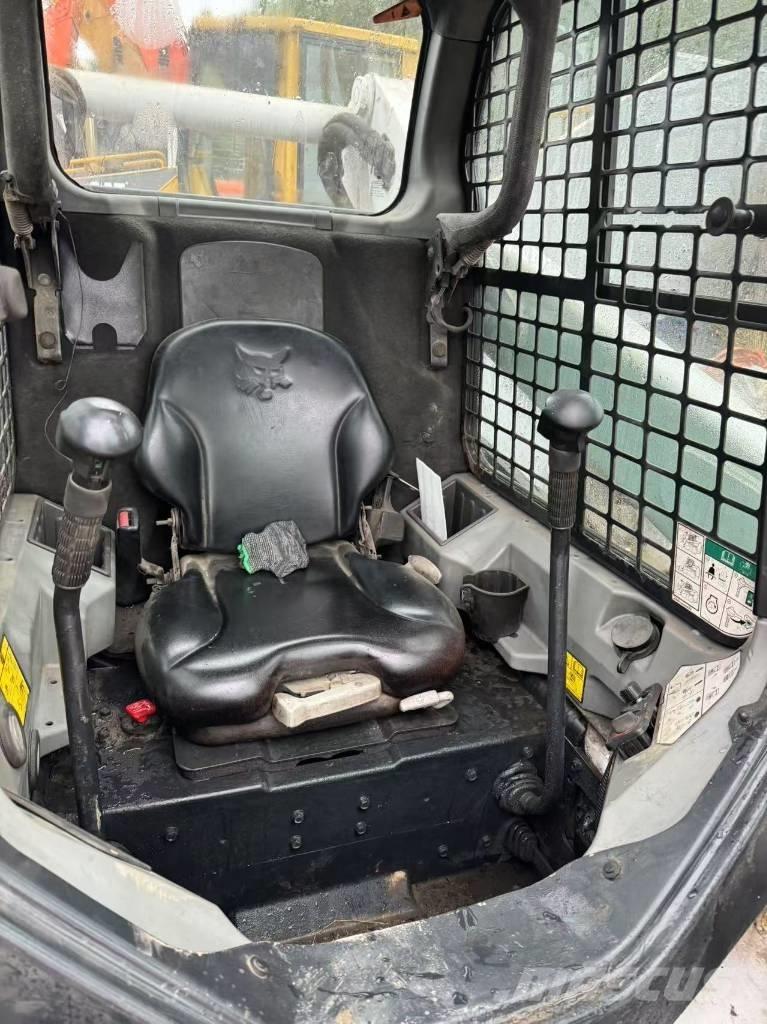 Bobcat T 770 Верижен товарач