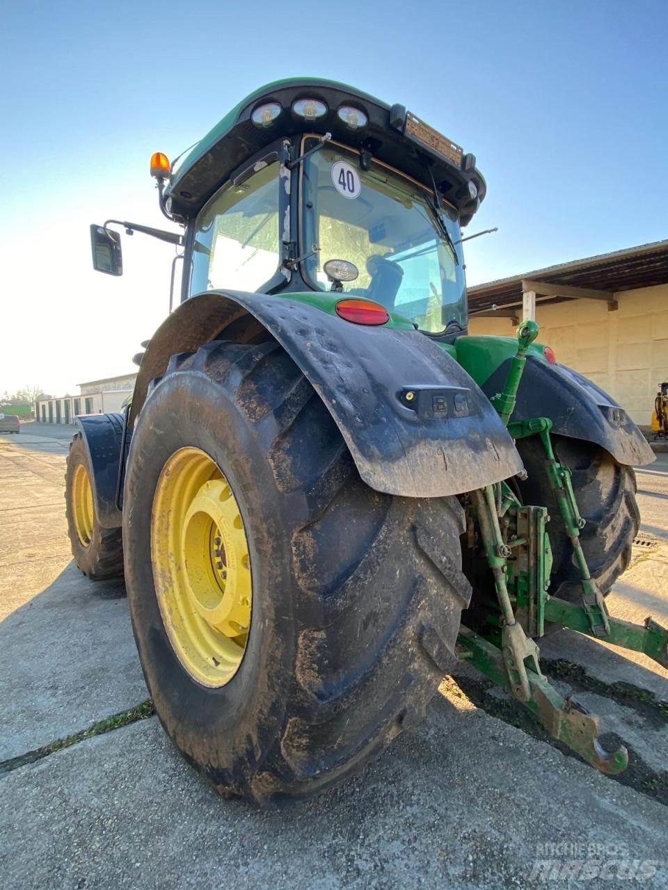 John Deere 8345 R Трактори