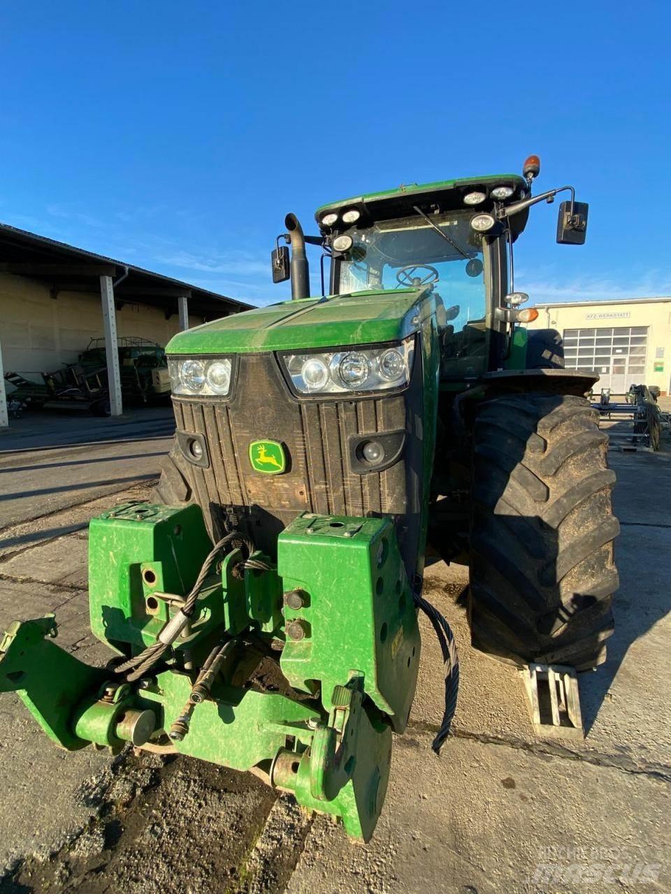 John Deere 8345 R Трактори