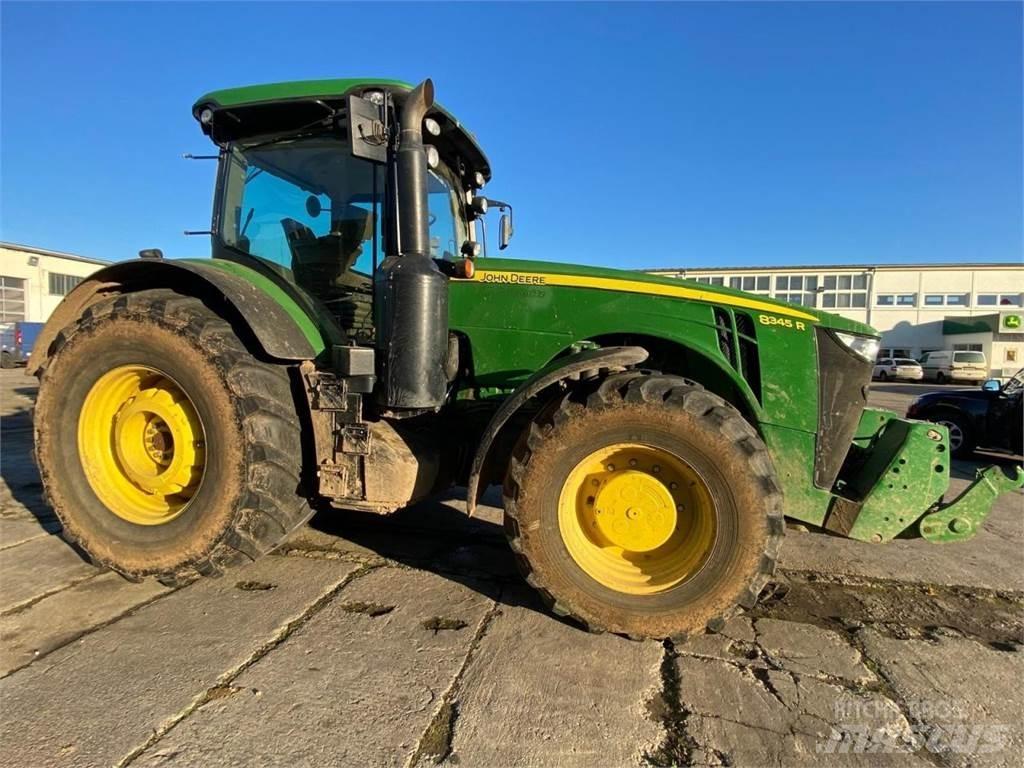 John Deere 8345 R Трактори