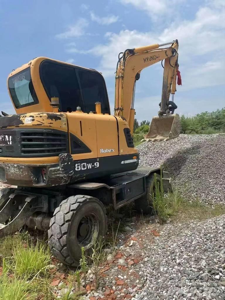 Hyundai 60W-9 Колесни екскаватори