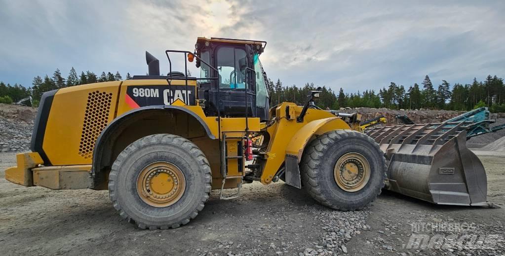 CAT 980 M Колесни товарачи