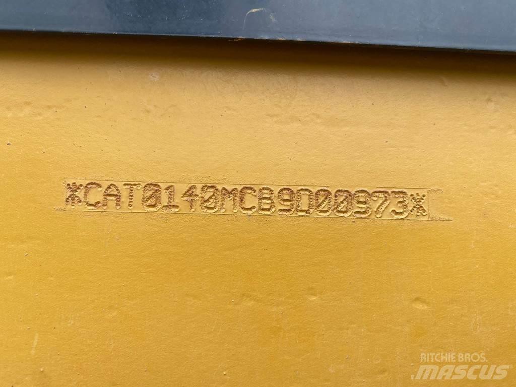 CAT 140M Грейдери