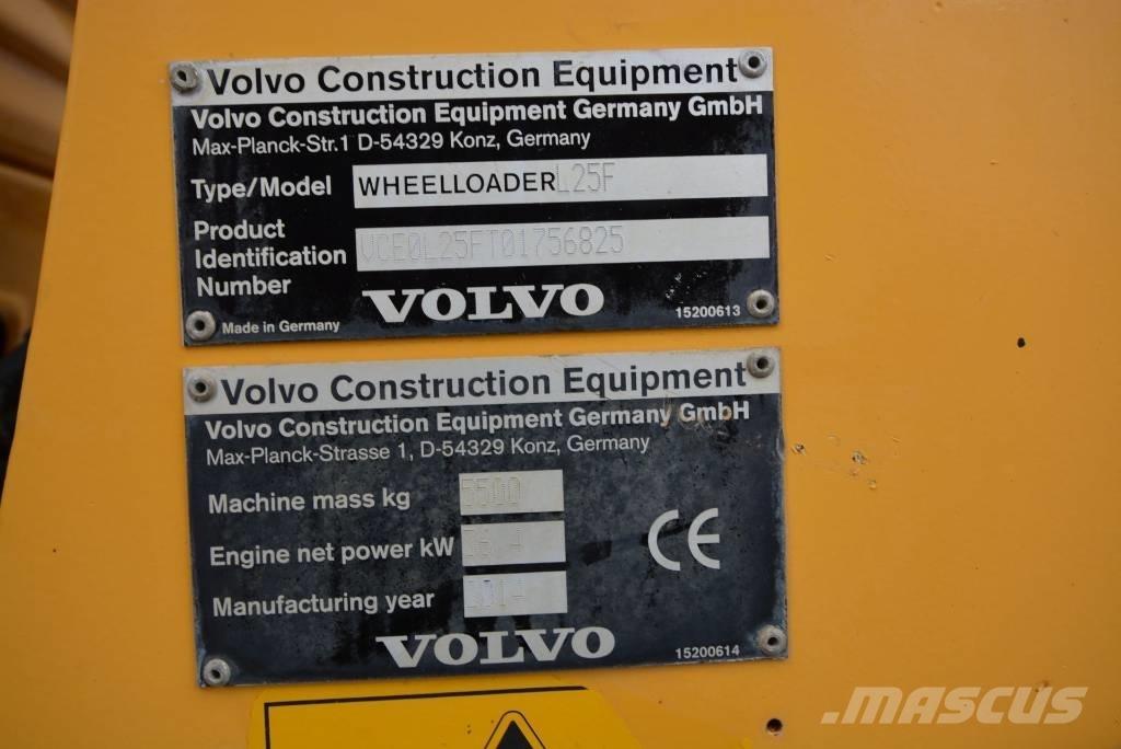 Volvo L 25 F Колесни товарачи
