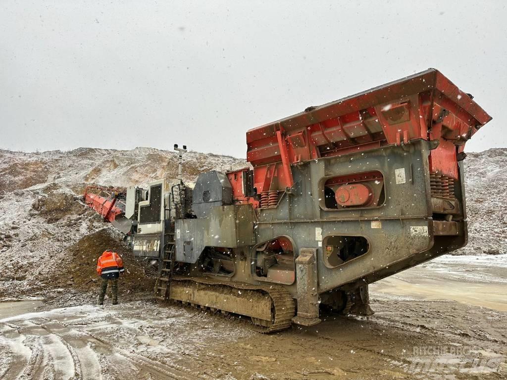 Sandvik QJ 341 Мобилни трошачки
