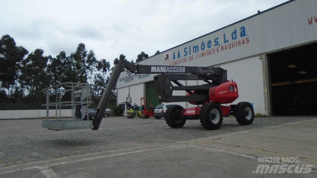 Manitou 200 ATJ Съчленени стрелови подемници