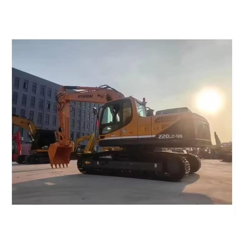 Hyundai HX 220 LC-9S Верижен екскаватор