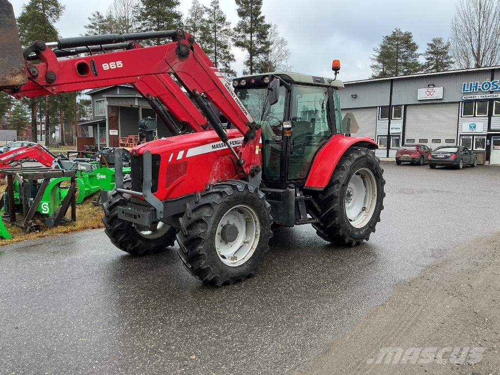 Massey Ferguson 5465 Трактори