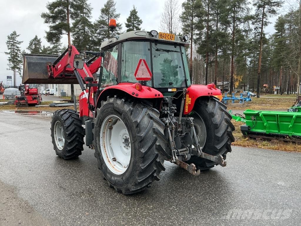 Massey Ferguson 5465 Трактори