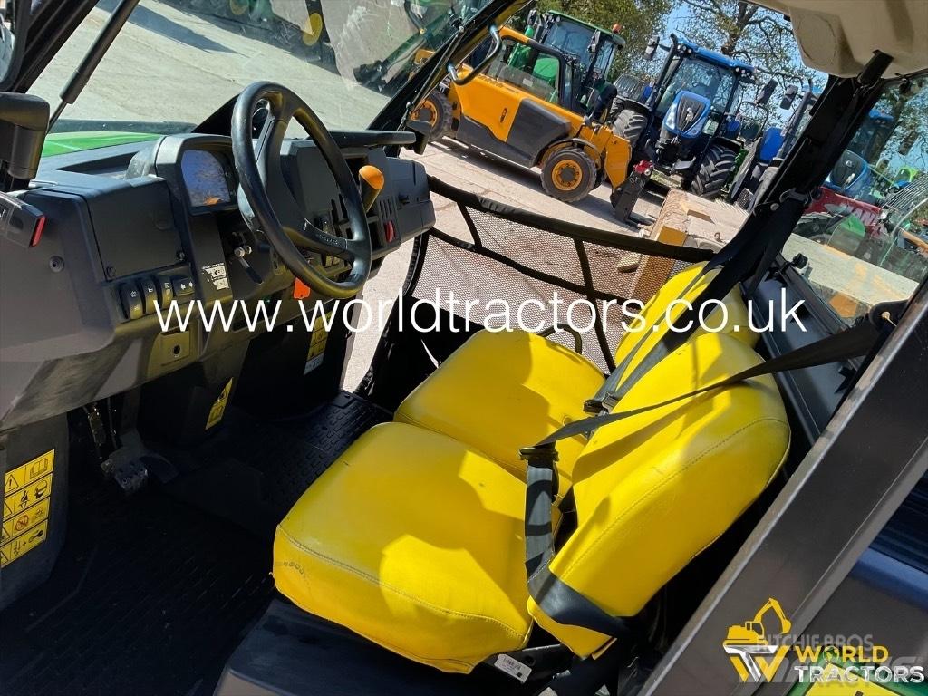 John Deere Gator Комунални съоражения