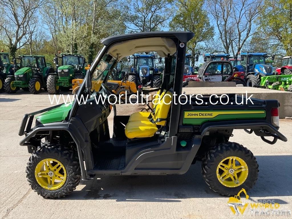 John Deere Gator Комунални съоражения