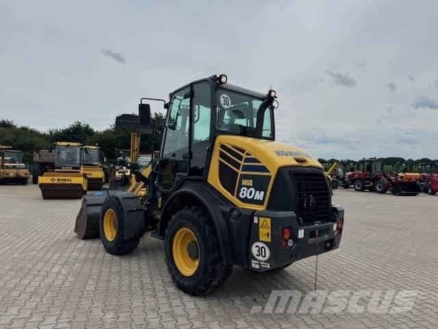 Komatsu WA 80 M Колесни товарачи