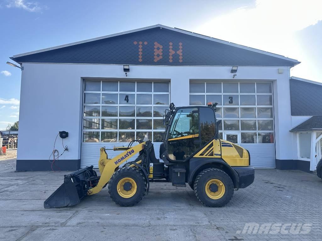 Komatsu WA 80-6 Колесни товарачи