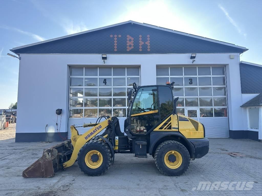 Komatsu WA 80-6 Колесни товарачи