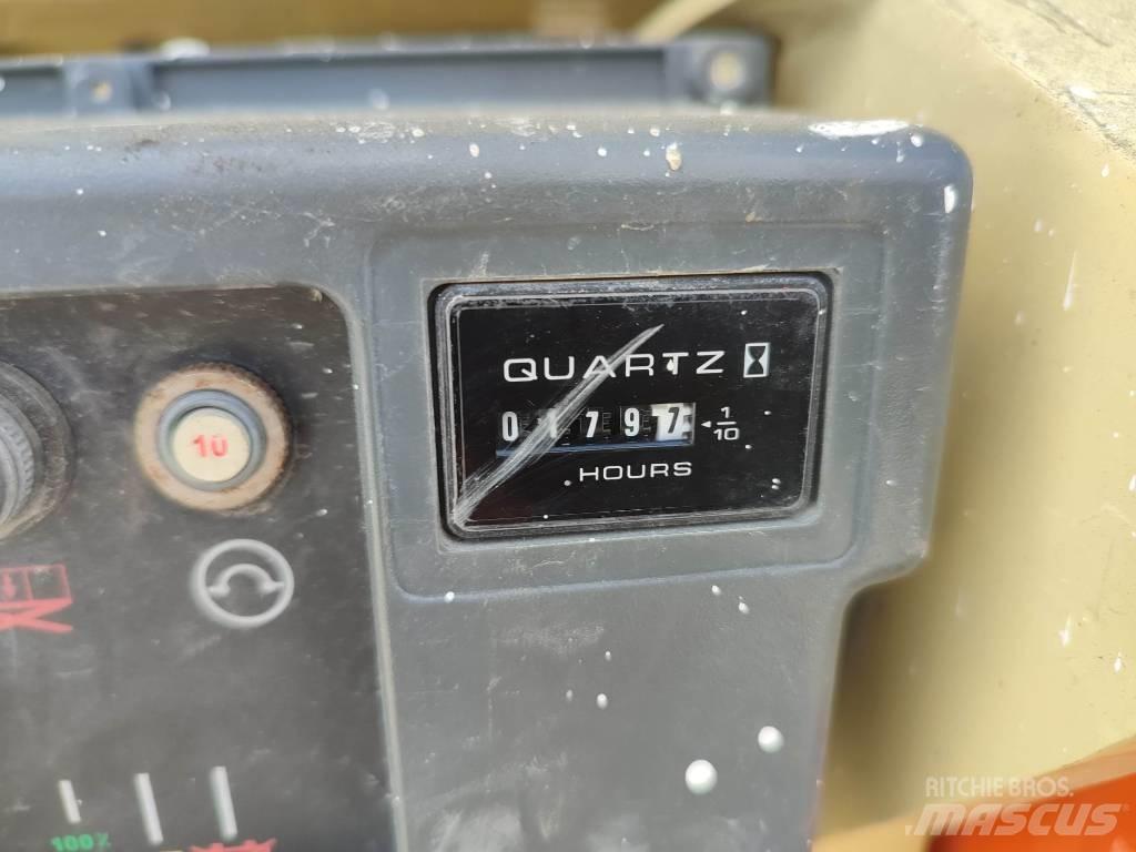 JLG 3246 ES Ножични работни платформи