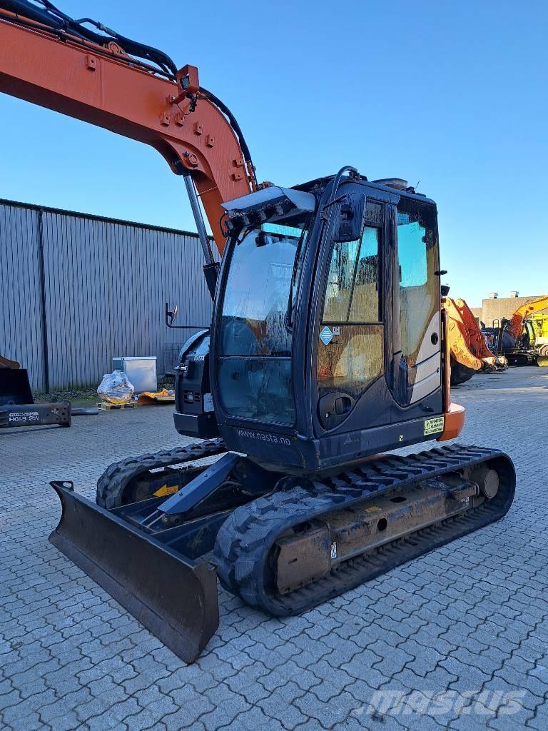 Hitachi ZX 85 US-6 Средни екскаватори 7т - 12т