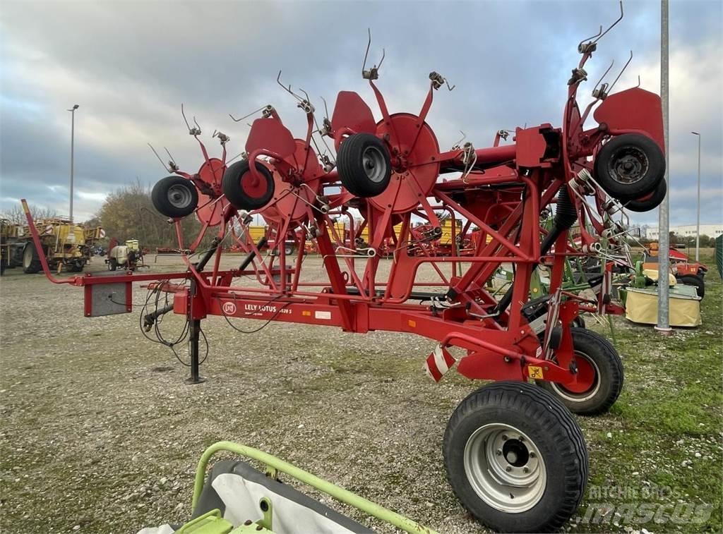 Lely Lotus 1020 S Гребла и сенообръщачки