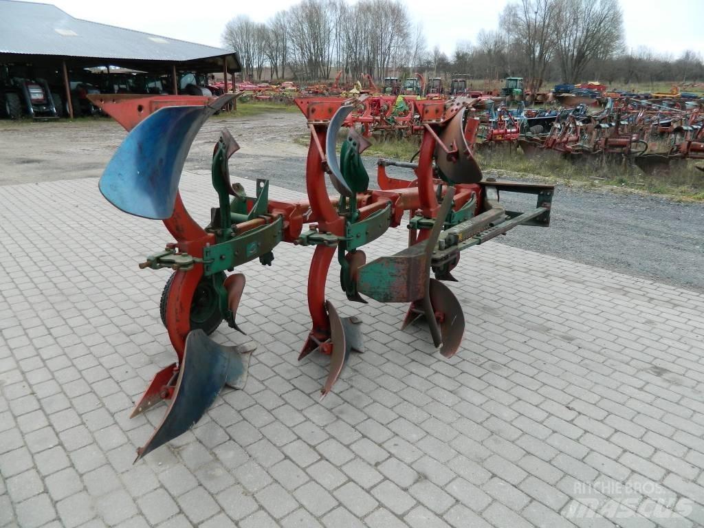 Kverneland 3 Реверсивни плугове